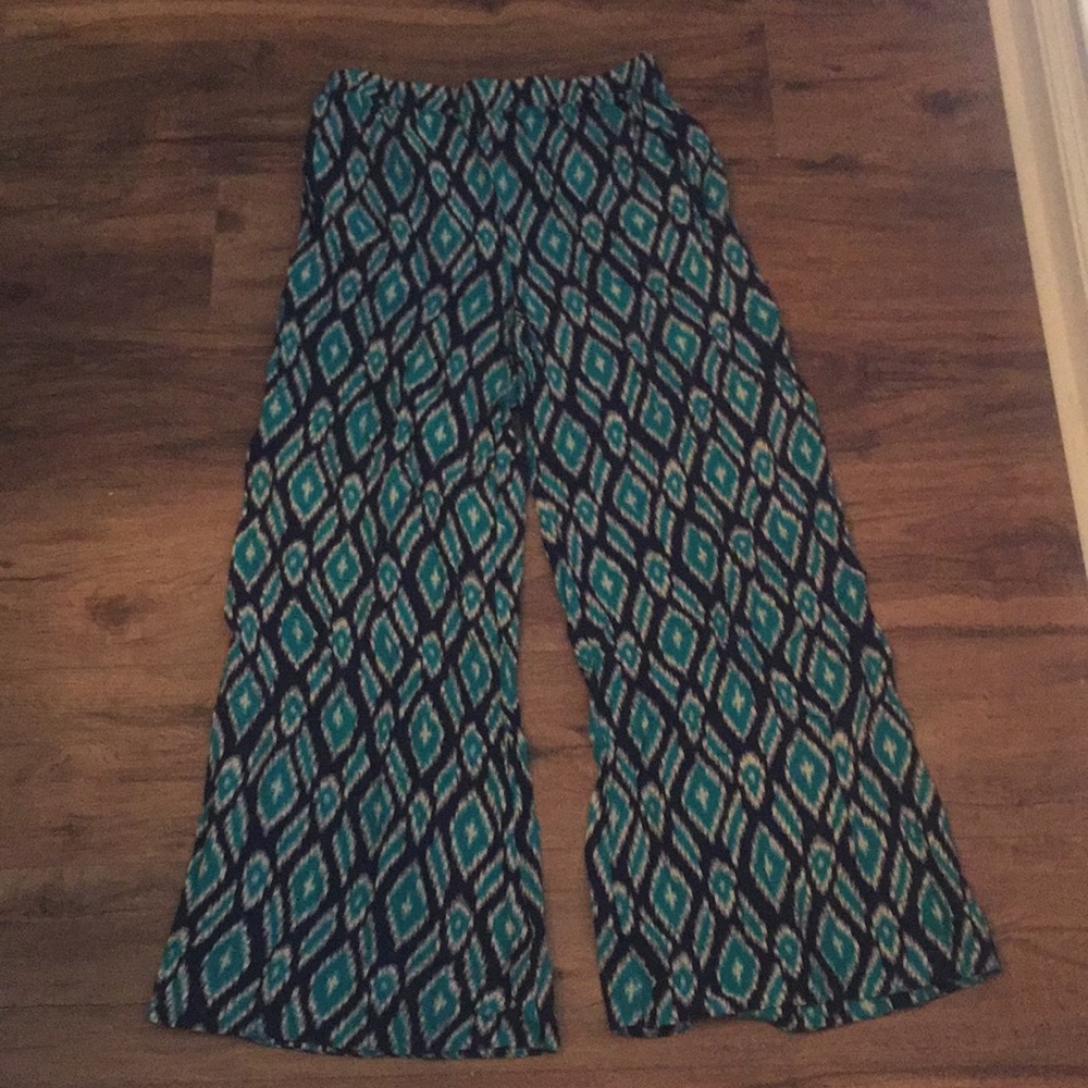 Flowy Patterned Pants